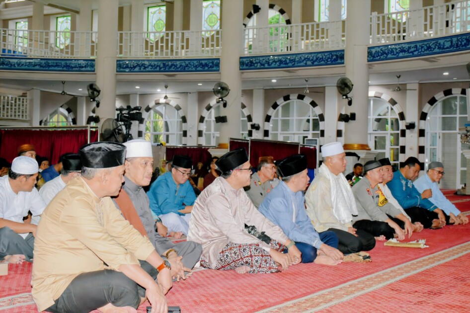 Peringati Nuzulul Qur An Wahdi Ajak Jamaah Tingkatkan Keimanan Dan