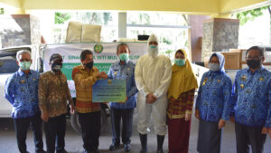 Covid-19, Djohan Terima 200 Bantuan APD