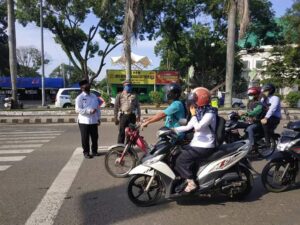 Djohan Turun Langsung Ke Jalan, Ingatkan Warga Gunakan Masker