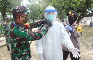 Simulasi Penanganan Jenazah Korban Covid 19 Oleh Tim Gugus Tugas Covid 19 Metro