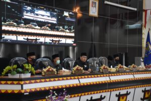 Rapat Paripurna dan Jawaban Walikota Metro Atas Pandangan Umum Fraksi