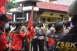 Unjuk Rasa Buruh Se-Kota Metro, Tolak Omnibus Law