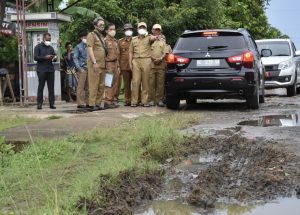 Peninjauan Kerusakan Jalan Oleh Walikota dan Wakil Walikota Metro