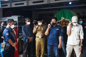 Walikota Metro Melepas Jenazah Medi Darmawan