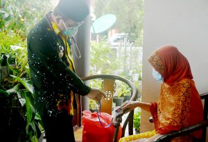 Walikota Metro Kunjungi Warga Tejoagung Untuk Memberikan Dukungan Moril