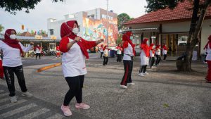 GOW Kota Metro Gelar Senam Jatung dan Posbindu