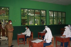 Pemerintah Kota Metro Pantau Proses PTM di SMPN 5 Metro