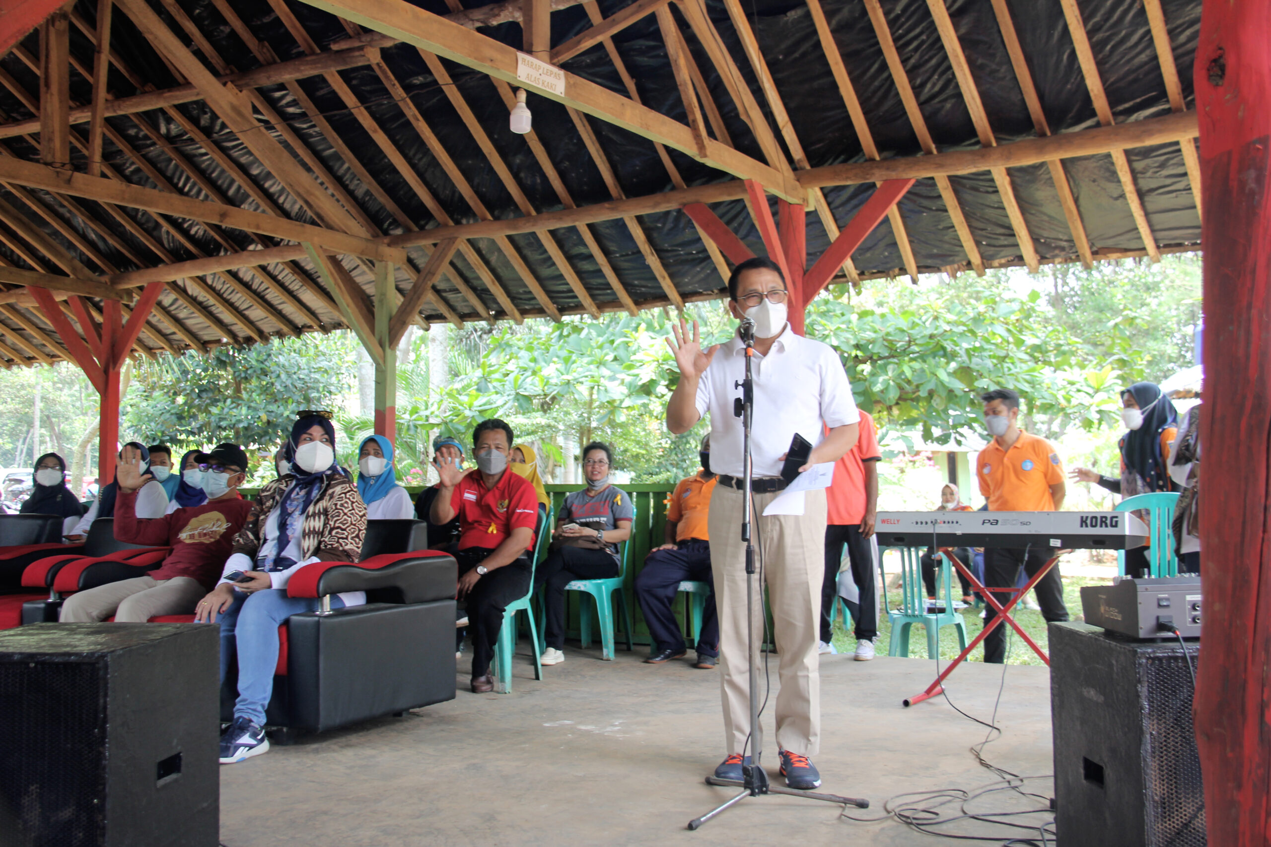 Wahdi Menutup Kegiatan Peningkatan Mutu Musyawarah Guru Mata Pelajaran Tahun 2021