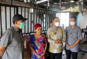 Wakil Walikota dan Sekda Kota Metro Kunjungi Warga Korban Kebakaran