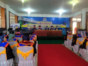 Wakil Walikota Hadiri Wisuda Mahasiswa Akademi Kebidanan Wira Buana Metro Angkatan XVI