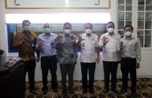 Walikota Metro Wahdi Lakukan Audensi Dengan KPPU