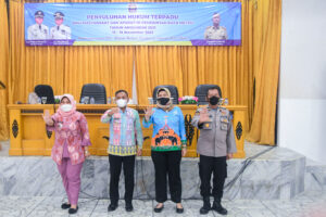 Hadiri Penyuluhan Hukum Terpadu, Wakil Walikota Metro Berharap Masyarakat Dapat Menambah Wawasan