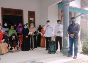 Wahdi Lepas Jenazah Almarhum Deni Widyanto Mantan Kepsek SMK ACI Metro