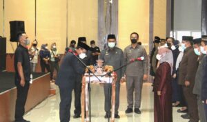 294 Pejabat di Lingkungan Pemkot Metro Dilantik Dan Diambil Sumpah PNS