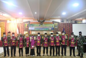 Wahdi Melepas Peserta Khafilah MTQ Kota Metro ke Tingkat Provinsi