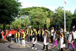 Walikota Metro Lepas 33 Atlet ke Ajang FORKI Remaja di Provinsi Lampung