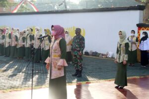 Peringati Hari Ibu, Silfia Pimpin Ziarah ke Makam Pahlawan