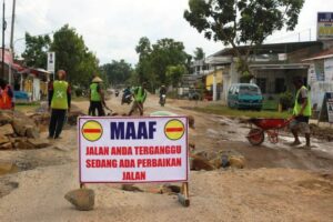 Pemkot Metro Ambil Alih Sementara Perbaikan Jalan Budi Utomo