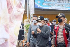 Peringati HUT ke-1 PAKTEJO, Qomaru Zaman Melepas Fun Bike
