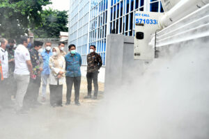 Wahdi Tinjau Uji Fungsi Jaringan Gas Central Medis