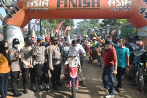 Wali Kota Metro Lepas Peserta Gas Amal Joker Trail Adveneture Metro