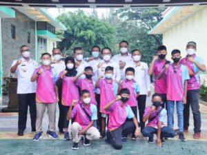 Wahdi Lepas Peserta Lomba Renang Antar Sekolah se-Indonesia