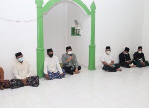 Walikota Metro Melaksanakan Sholat Subuh Berjamaah dan Peletakan Batu Pertama Masjid Al-Rahman