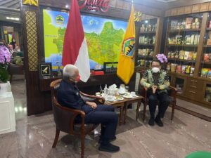 Wahdi Kunjungi Gubernur Jawa Tengah di Sela-sela Konferensi Kota Sehat 2022