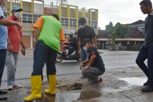 Walikota dan Wakil Walikota Metro Tinjau Infrastruktur Drainase
