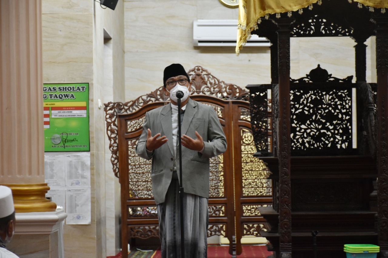 Wahdi Paparkan Manfaat Puasa saat Isi Solat Subuh