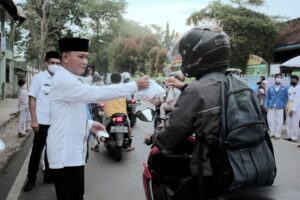 Wakil Walikota Qomaru Hadiri Kegiatan Berbagi Takjil, Bersama Taekwondo TWO RTC