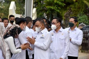 Hari Ketiga Monitoring Penegakan Disiplin PNS dan THL, Qomaru Kunjungi Dinas Perdagangan Kota Metro