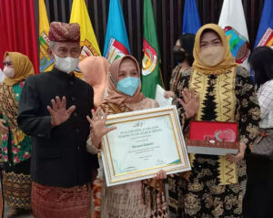 Ketua 3 TP PKK Kota Metro Menghadiri Kegiatan Peringatan Hari Kartini Tahun 2022 di Mahan Agung