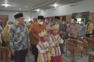 Walikota Metro Lepas 28 Siswa Kelas VI SD Aisyiyah Metro