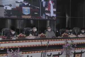 Walikota dan Wakil Walikota Metro Hadiri Rapat Paripurna DPRD Pembicaraan Tingkat I Tentang Penyampaian Raperda Pertanggungjawaban Pelaksanaan APBD Kota Metro TA 2021
