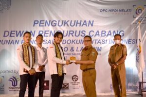 Asisten III Pemerintahan Kota Metro Hadiri Pelantikan HIPDI Melati