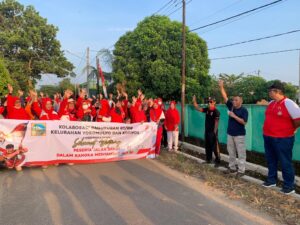 Wakil Walikota Metro Qomaru Zaman Melepas Peserta Jalan Sehat