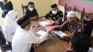 Yongki dan Weni Manfaatkan Fasilitas Nikah di KUA Metro Pusat