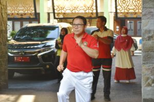 Pemkot Metro Adakan Senam Klub Ceria