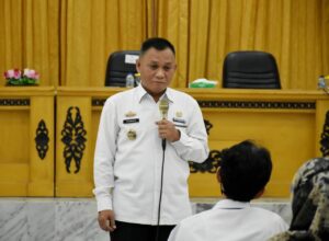 Qomaru Jadi Narasumber Bimtek Pengguna Media Pembelajaran Bagi PNS Guru