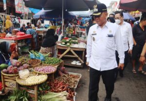 Wakil Walikota Metro Meninjau Penyelenggaraan Operasi Pasar