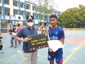 Wakil Walikota Metro Tutup Turnamen Futsal Tingkat SLTP-SLTA se-Provinsi Lampung