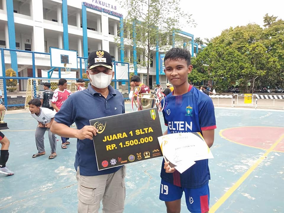 Wakil Walikota Metro Tutup Turnamen Futsal Tingkat SLTP-SLTA se-Provinsi Lampung
