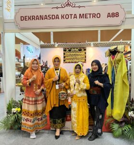 Dekranasda Kota Metro Melibatkan 11 UMKM Ikuti Pameran Kriyanusa 2022