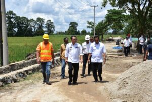 Perbaikan Jalan Nusantara 1 Margorejo, Walikota Metro Tinjau Langsung Proses Pengerjaannya