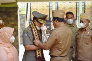 Wahdi Lepas Kasatpol PP Setelah 36 Tahun Mengabdi Sebagai ASN
