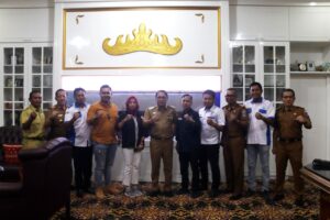 Wahdi Apresiasi Kekompakan Organisasi Wartawan Baksos untuk Cianjur