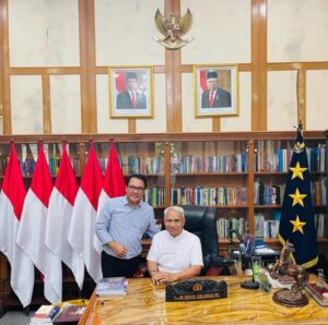 <em>Kunjungi SMA Astha Hannas, Walikota Wahdi Berbincang Tentang Visi Misi Kota Metro</em>