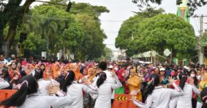 Sebanyak 12.000 Peserta Meriahkan Jalan Sehat Kerukunan FKUB se- Lampung di Kota Metro
