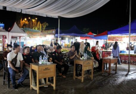 Dukung UMKM, Asisten II Pemkot Metro hadiri Gebyar UMKM PKPK